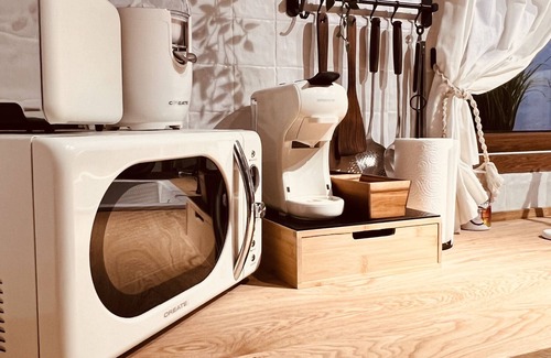 Requena Villa | Villa 'Valeria, Casa Cueva 1748' with Private Terrace, Wi-Fi and Air Conditioning