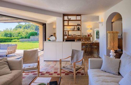 Mouans-Sartoux Villa | VILLA VALERIA, refined elegance & Private Pool