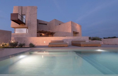 Santorini Villa | Villa Vasilias - 18 Guests - Villa with pool in Santorini