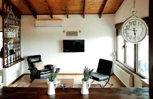 Alexandroupoli Villa | Villa Vava by Homebrain
