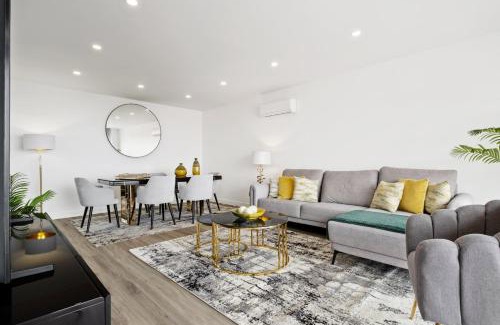 Sao Goncalo Villa | Villa Vellure by Homie