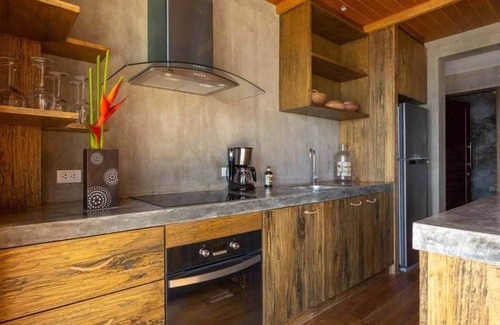 Chalong House | Villa Virales I