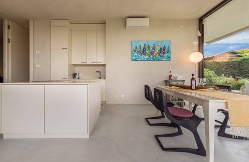 Bardolino Villa | Villa Vista Lago with Lake View, Communal Pool and Air Conditioning