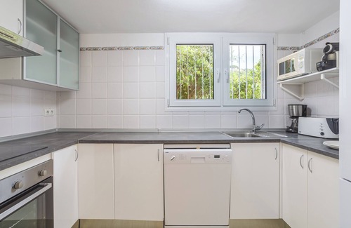 Tossa de Mar Villa | Villa 'Vistamar' with Sea View, Wi-Fi and Air Conditioning