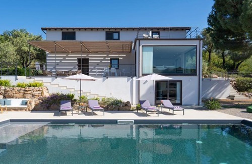 Gratteri Villa | Villa Vittoria 8 by Massimo Villas