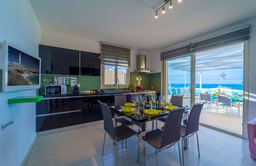 Augusta House | Villa Vittoria - Waterfront house