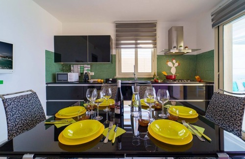 Augusta House | Villa Vittoria - Waterfront house