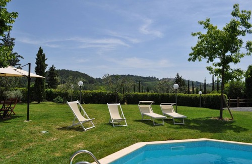 Terricciola Villa | Villa Vivaja - Badia di Morrona