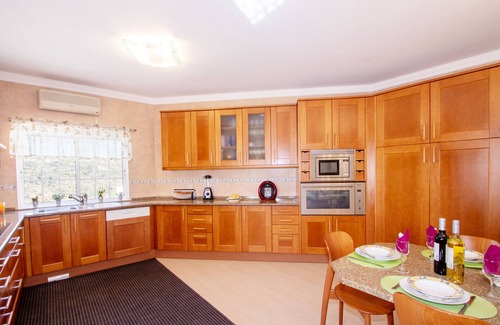 Albufeira Villa | Villa w/heatable pool & games room, São Rafael