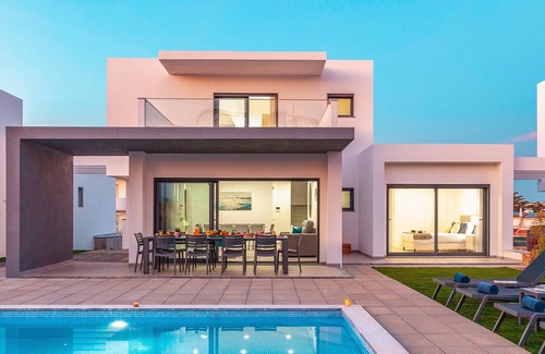 Castelo Villa | Villa w/Heatable Pool and BBQ in Albufeira