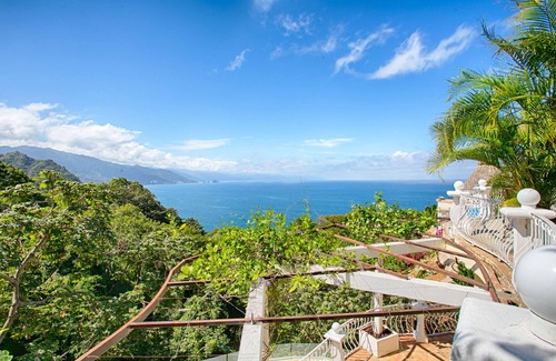 Conchas Chinas Villa | VILLA W/POOL,CHEF, PANORAMIC OCEANVIEWS, 9 BR