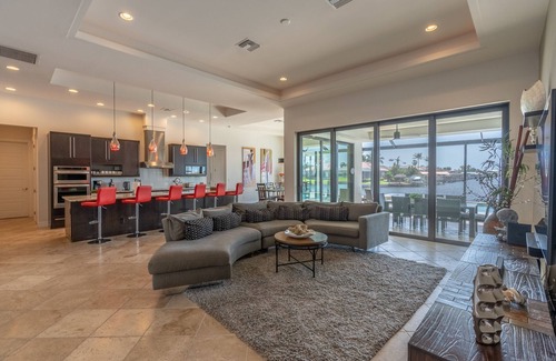Pelican House | Villa Waterview with pool and spa SW Cape Coral