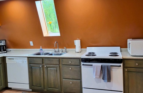 Bangor Villa | Villa West on Willow Pond