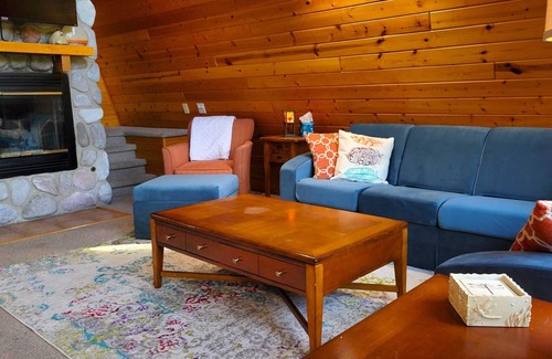 Bangor Villa | Villa West on Willow Pond