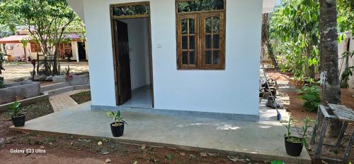 Bibile Hotel | Villa white pepper bibile