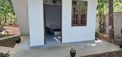 Bibile Hotel | Villa white pepper bibile