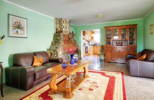 Valtura Villa | Villa with big garden and large pool near Pula JULY/AUGUST 30% DISCOUNT