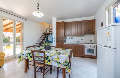Piana Calzata Villa | Villa with condominium pool a stone's throw from the sea