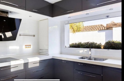 El Puerto de Santa Maria House | Villa with design pool, pool bar, jacuzzi, Balinese bed