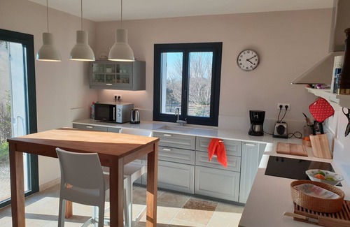 La Roque-sur-Pernes House | Villa with private pool on a large wooded plot in the Vaucluse