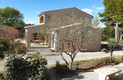 La Roque-sur-Pernes House | Villa with private pool on a large wooded plot in the Vaucluse