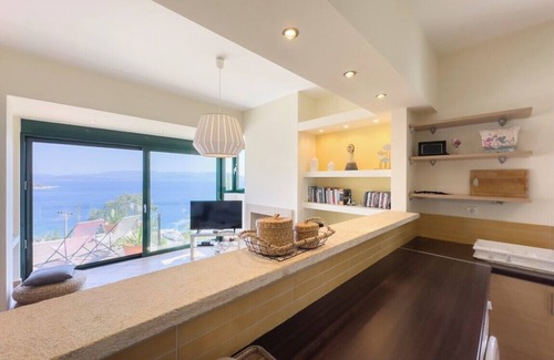 Marathon House | villa with great seaview