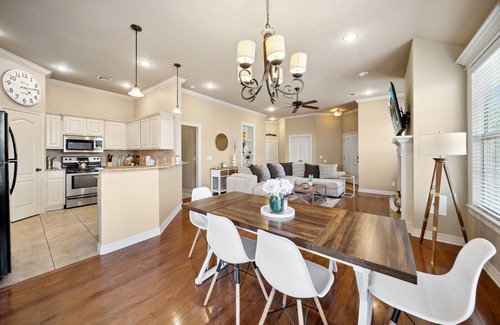 Fayetteville House | Villa with Hot Tub, Theatre and Game Room - Minutes to U of A!