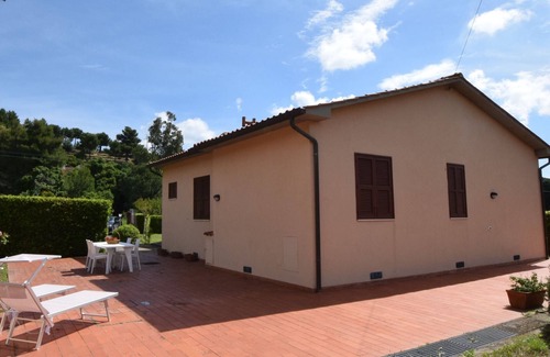 Campo nell'Elba Villa | Villa with large garden