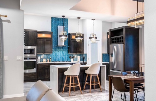 Chamberino Villa | VILLA WITH MASTER SUITE CLOSE TO SHOPPING 4 BR 3BA