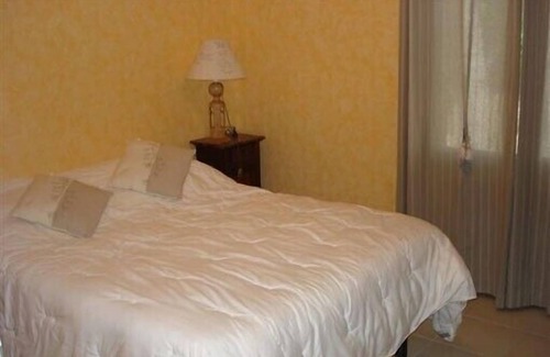 Regusse Cottage | Villa with mature pool, quiet location