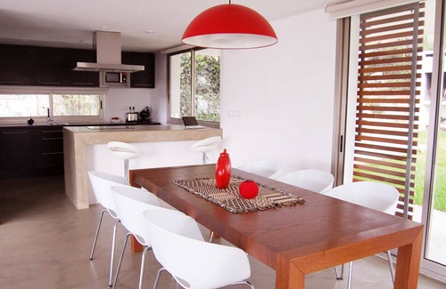 Canyelles Villa | Villa with modern design/views, free WIFI, Priv. Pool, barbecue, air conditioning in 2 DBL rooms