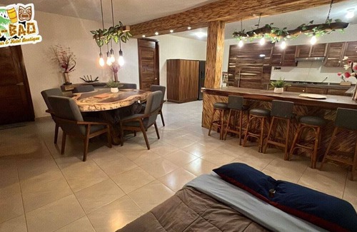 Boulevard Barra Vieja Villa | Villa with beach access in Acapulco Diamante. It has all the comforts