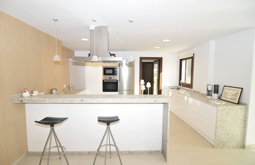Bunyola Villa | Villa with pool and BBQ. Air conditioner. Table tennis. Wi-Fi. 15 minutes