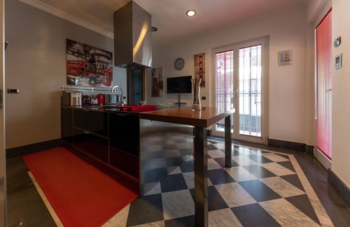 Albissola Marina Villa | Villa with pool and beautiful sea view