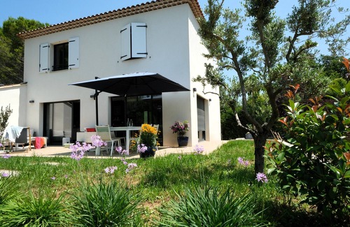 Cabries Villa | Villa with pool and air conditioning for 8 people between Aix-en-Pce & Marseille