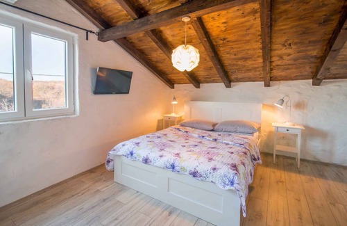 Garica Villa | Villa with pool and air conditioning