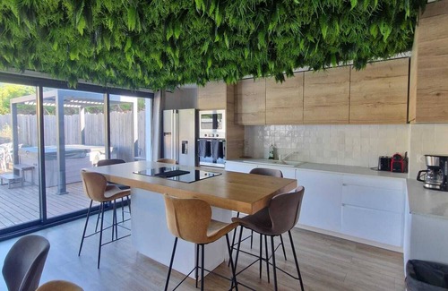 Pornic Villa | Villa with pool and jacuzzi close to the center