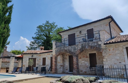 Mofardini Villa | Villa with Private Heated Tiled Pool, Safety Cover and A/C.