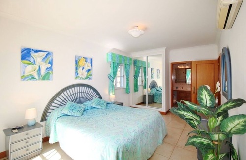 Budens Villa | Villa with Private Heatable Pool on Golf Course
