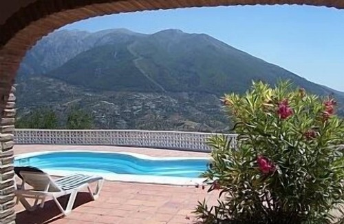 Alcaucin Villa | Villa With Private Pool, Lake And Mountain Views