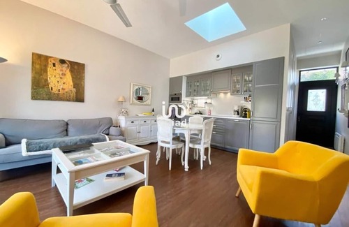 Riou - Petit Juas - Av de Grasse Villa | Villa with private pool in the heart of Cannes
