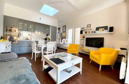 Riou - Petit Juas - Av de Grasse Villa | Villa with private pool in the heart of Cannes