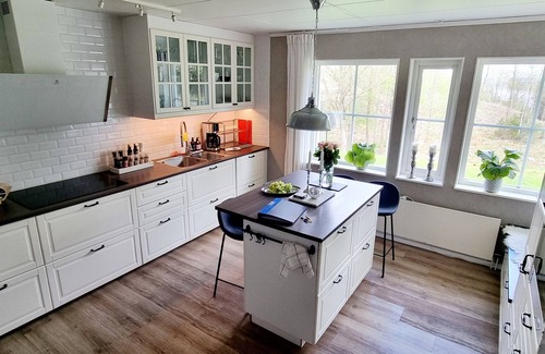 Sandared Villa | Villa with sauna and close nature for the nwhole family