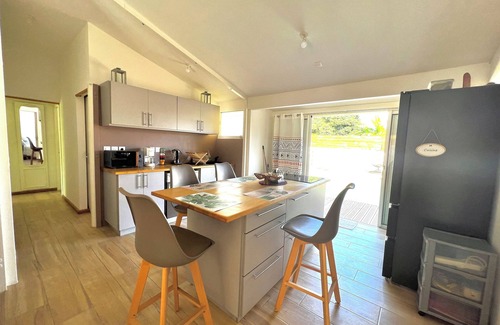 Saint-Pierre Villa | Villa with swimming pool close to the town center and 3km from the St Pierre lagoon