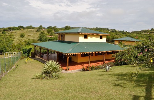 Le Marin House | Villa with swimming pool, facing the Atlantic ocean, Cap Macré, Le MarinHouse with garden