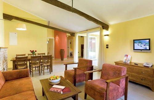 Monterol Villa | Villa with terrace and WiFi 2km from Umag