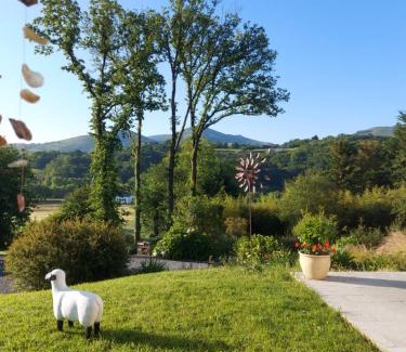 Espelette Bed & Breakfast | VILLA XARAN ERDIAN Chambres d'hôtes