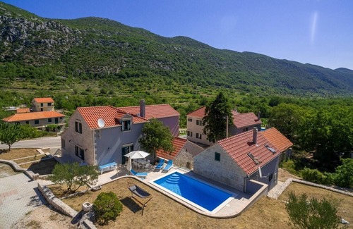 Tucepi Villa | Villa Zorica - Modern villa with private pool in Zupa