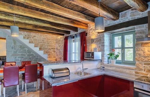 Rakotule Villa | Villa Zvonar near Motovun with large pool (62m2) and whirlpool