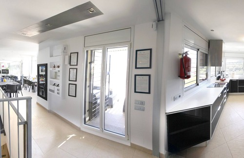 Argentona Villa | VillaBarcelonaCoast-POOL, BBQ, A/C,Beaches (5' by car), Barcelona (25' min),WIFI